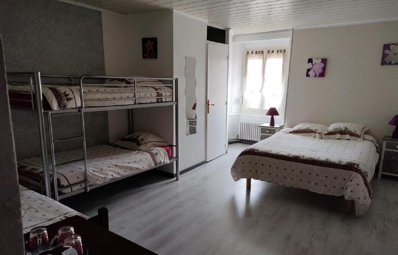 Hotel Les Remparts Nozeroy Kültér fotó